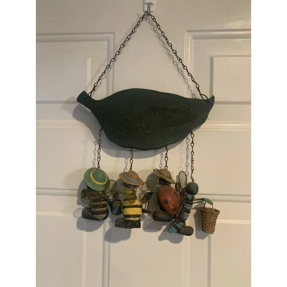 Welcome Busy Bee/Gardening Ceramic Door Hanger Vtg 15”x9”